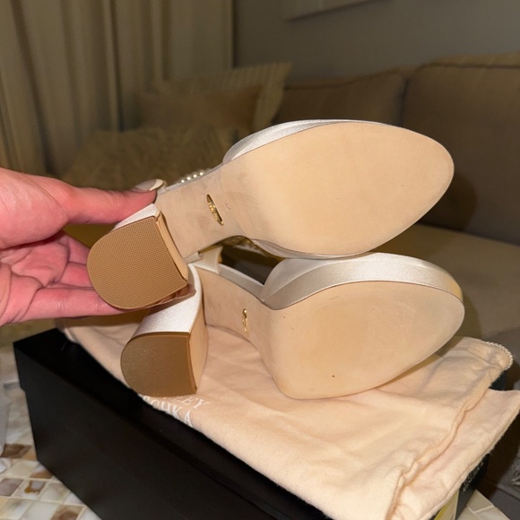 Badgley Mischka - Felixia - Picture 4 of 6